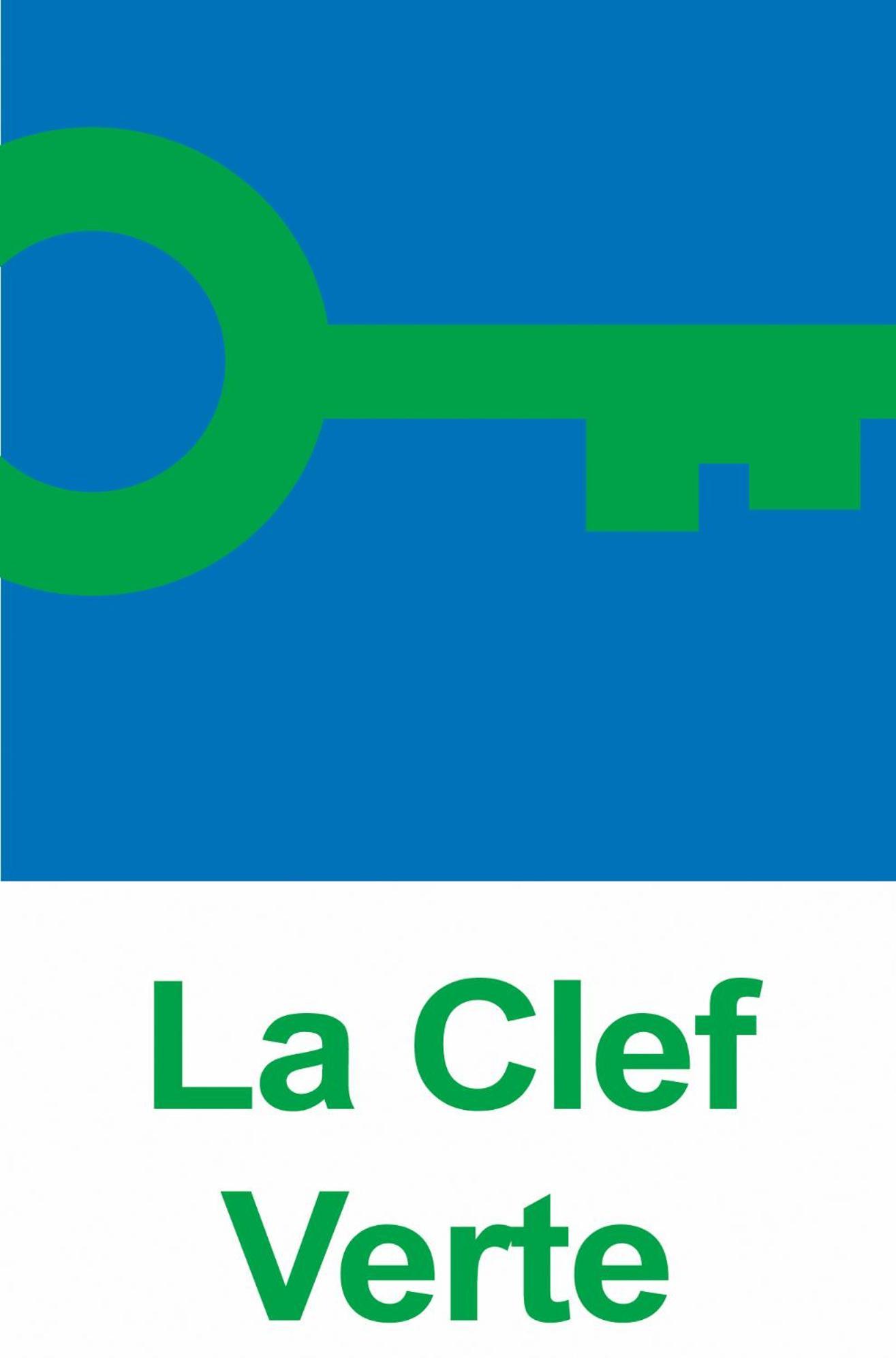 Logis Hotel Restaurant Les 2 Rives - A75, En Bordure De Riviere Banassac Kültér fotó