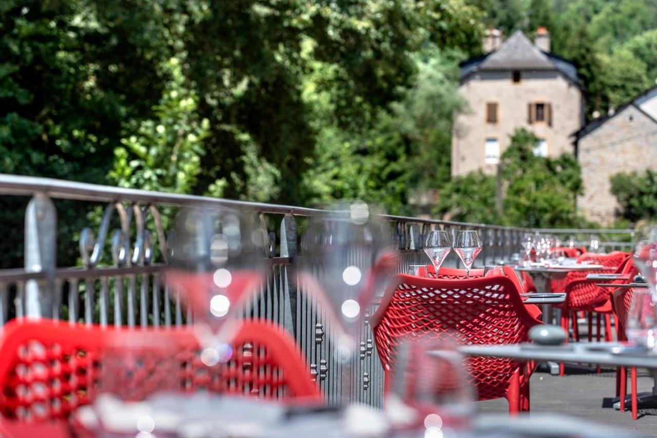Logis Hotel Restaurant Les 2 Rives - A75, En Bordure De Riviere Banassac Kültér fotó