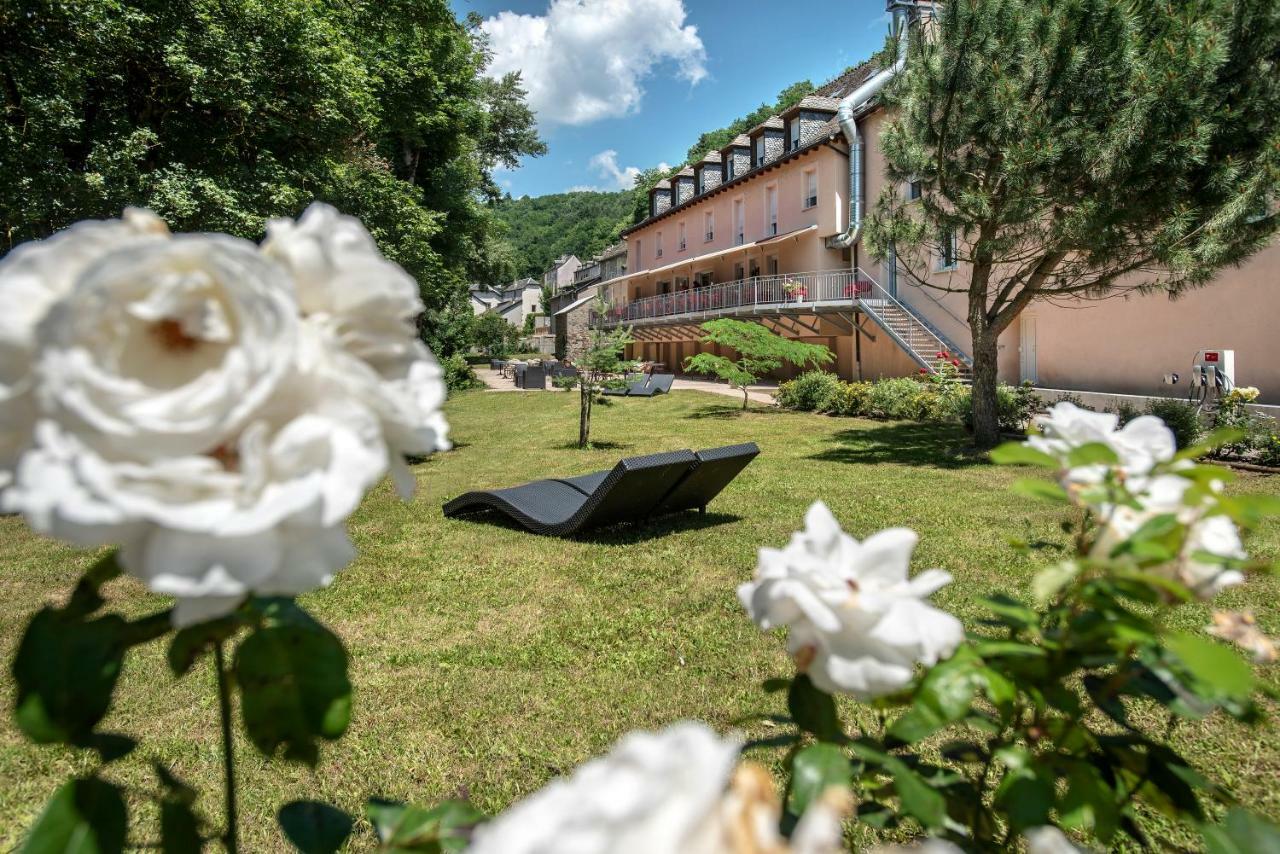 Logis Hotel Restaurant Les 2 Rives - A75, En Bordure De Riviere Banassac Kültér fotó